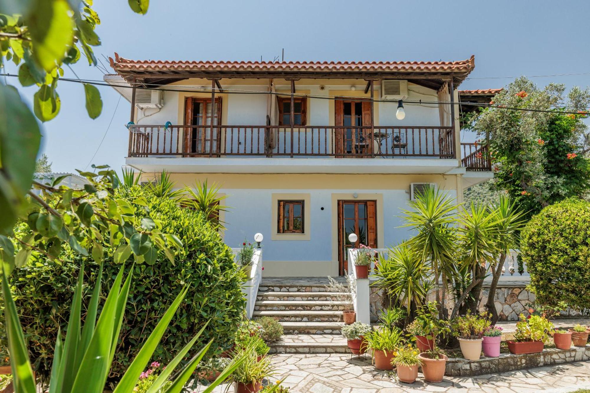 Panagou Studios Skopelos Town Exterior photo